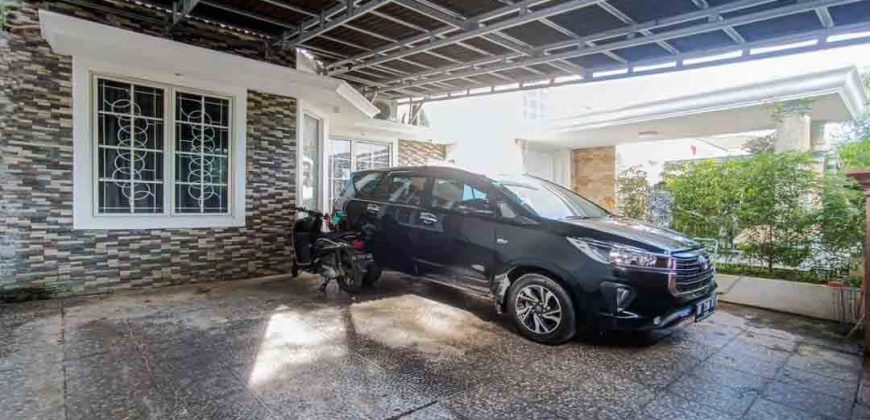 DIJUAL CEPAT RUMAH CANTIK DENGAN FURNISH MEWAH DI CITRALAND, HARGA DI BAWAH PASARAN