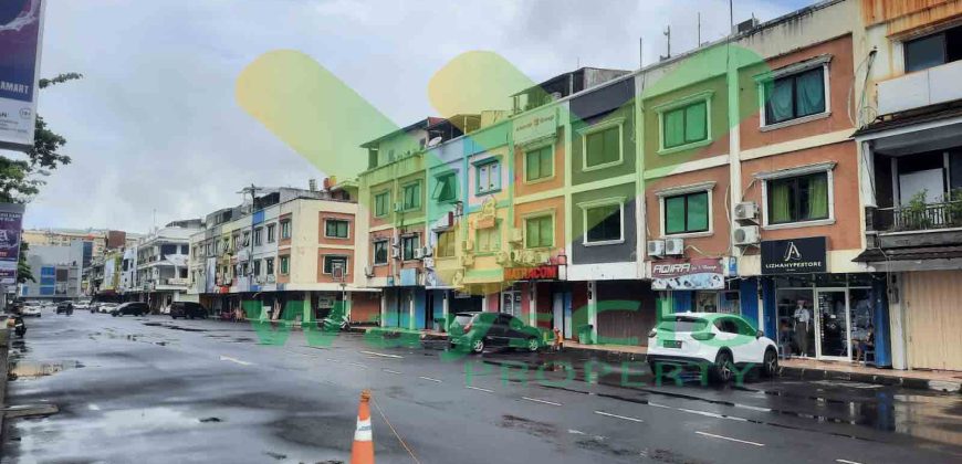 DISEWAKAN RUKO STRATEGIS DAERAH MALL MEGAMAS MANADO, HARGA SANGAT MURAH