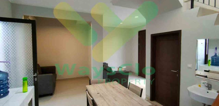 DISEWAKAN RUMAH CANTIK DENGAN FURNISHED DI HOLLAND VILLAGE, HARGA SANGAT MURAH