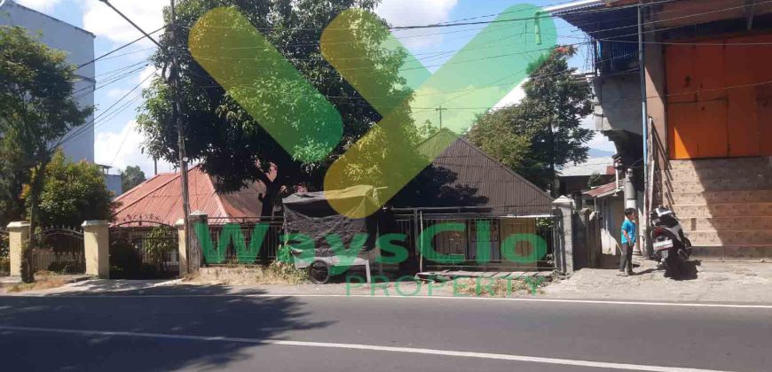 DISEWAKAN RUMAH CLASIK MURAH DAN STATEGIS DAERAH TUMINTING, HARGA SANGAT MURAH
