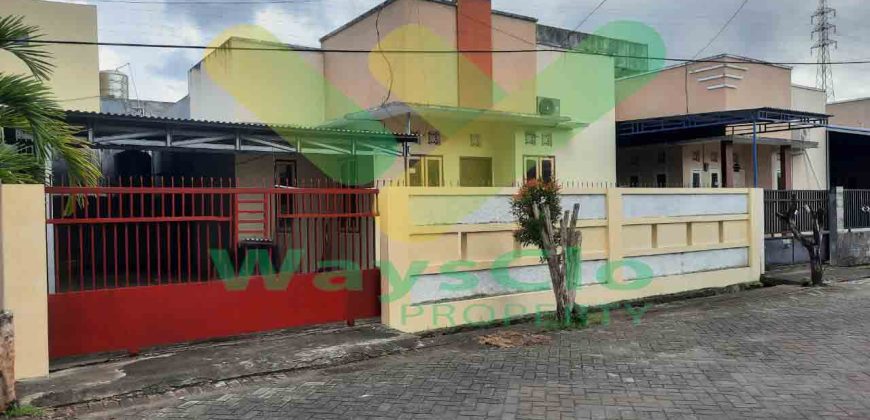 DISEWAKAN RUMAH CANTIK DAN MENARIK DENGAN FURNISH DI TIKALA, HARGA SANGAT MURAH