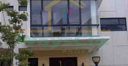 DIJUAL CEPAT RUMAH CANTIK DAN MENARIK DAERAH HOLLAND VILLAGE, HARGA SANGAT MURAH