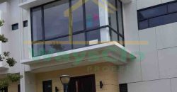 DIJUAL CEPAT RUMAH CANTIK DAN MENARIK DAERAH HOLLAND VILLAGE, HARGA SANGAT MURAH