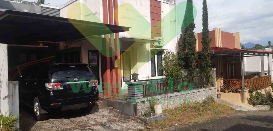 DISEWAKAN RUMAH CANTIK DAN MENARIK DAERAH PAAL DUA, HARGA SANGAT MURAH