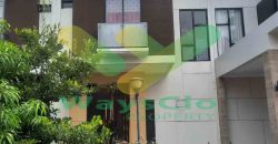 DISEWAKAN RUMAH CANTIK DAN MENARIK DI HOLLAND VILLAGE, HARGA SANGAT MURAH