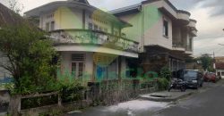 DISEWAKAN RUMAH CLASIK DAERAH WENANG, HARGA SANGAT MURAH
