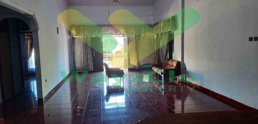 DISEWAKAN RUMAH MENARIK DAN LUAS DAERAH PAAL DUA, HARGA SANGAT MURAH