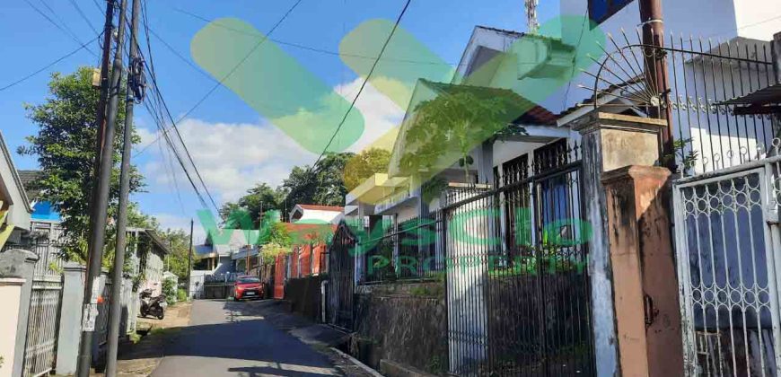 DISEWAKAN RUMAH MENARIK DAN LUAS DAERAH PAAL DUA, HARGA SANGAT MURAH