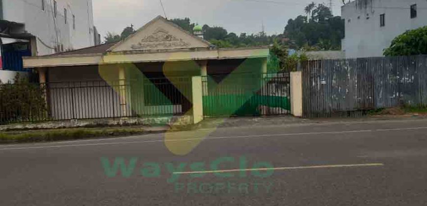 DISEWAKAN RUMAH STRATEGIS DAERAH PAAL DUA, HARGA SANGAT MURAH