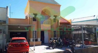 DISEWAKAN RUMAH CANTIK DENGAN FURNISHED DAERAH PAAL DUA, HARGA SANGAT MURAH