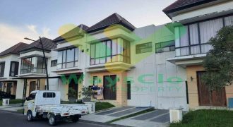 DISEWAKAN RUMAH CANTIK DAN MENARIK DI HOLLAND VILLAGE, HARGA SANGAT MURAH