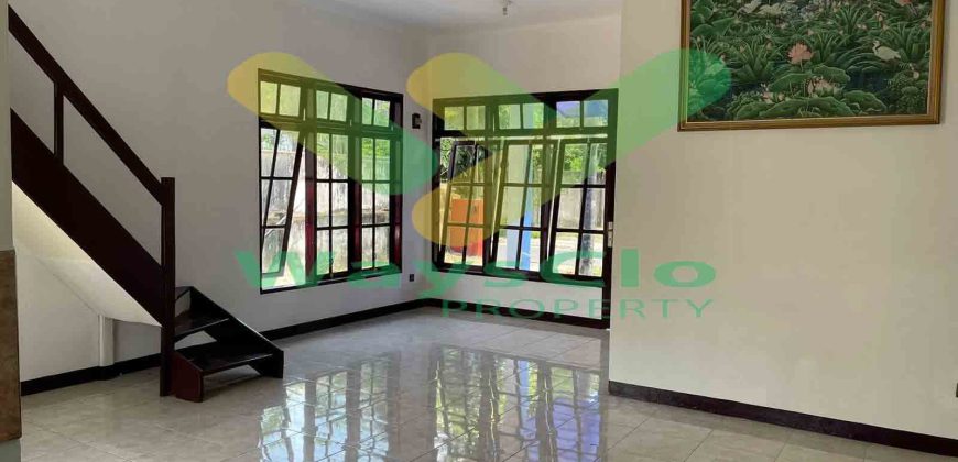 DISEWAKAN RUMAH CANTIK DAN STRATEGIS DAERAH TIKALA, HARGA SANGAT MURAH