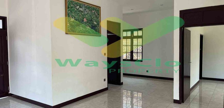 DISEWAKAN RUMAH CANTIK DAN STRATEGIS DAERAH TIKALA, HARGA SANGAT MURAH
