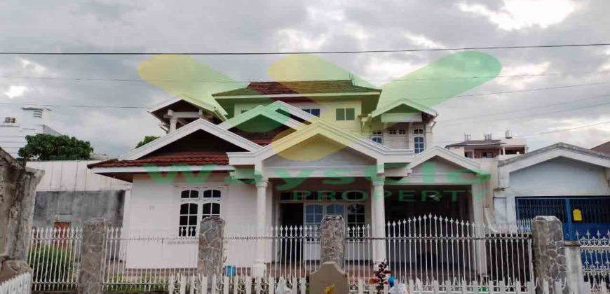 DISEWAKAN RUMAH CANTIK DAN MENARIK DAERAH WANEA, HARGA SANGAT MURAH