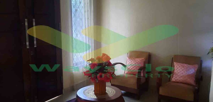 DISEWAKAN RUMAH CANTIK FULY FURNISHED DAERAH TUMINTING, HARGA SANGAT MURAH