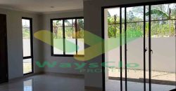 DIJUAL CEPAT RUMAH CANTIK DAN MENARIK DI HOLLAND VILLAGE, HARGA SANGAT MURAH