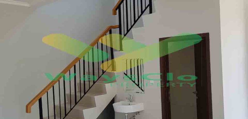 DIJUAL CEPAT RUMAH CANTIK DAN MENARIK DI HOLLAND VILLAGE, HARGA SANGAT MURAH
