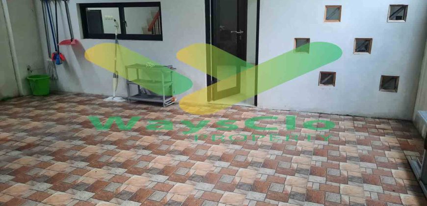 DISEWAKAN RUMAH CANTIK DAN MENARIK DI HOLLAND VILLAGE, HARGA SANGAT MURAH