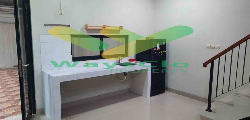 DISEWAKAN RUMAH CANTIK DAN MENARIK DI HOLLAND VILLAGE, HARGA SANGAT MURAH