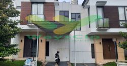 DISEWAKAN RUMAH CANTIK DAN MENARIK DI HOLLAND VILLAGE, HARGA SANGAT MURAH