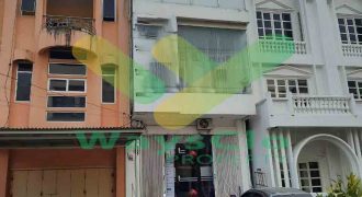 DISEWAKAN RUKO CANTIK DAN STRATEGIS DAERAH WANEA, HARGA SANGAT MURAH