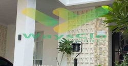 DISEWAKAN RUMAH CANTIK FULL FURNISHED DI TAMANSARI METROPOLITAN, HARGA SANGAT MURAH