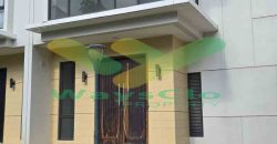 DISEWAKAN RUMAH CANTIK DAN MENARIK DI HOLLAND VILLAGE, HARGA SANGAT MURAH