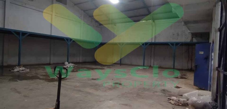 DISEWAKAN RUMAH PLUS GUDANG DAERAH TUMINTING, HARGA SANGAT MURAH