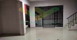 DISEWAKAN RUMAH CANTIK DENGAN FURNISH DAERAH WANEA, HARGA SANGAT MURAH